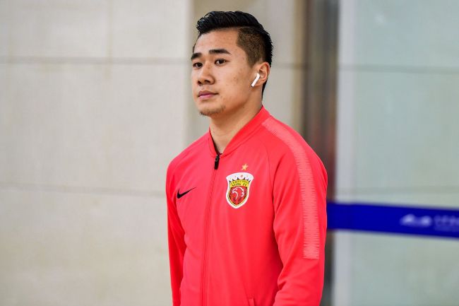 皱眉的兴奋