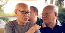 巨胸狂喷奶水视频www网站免费